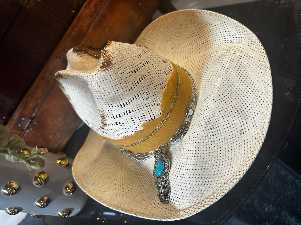 S/M - Straw cowboy