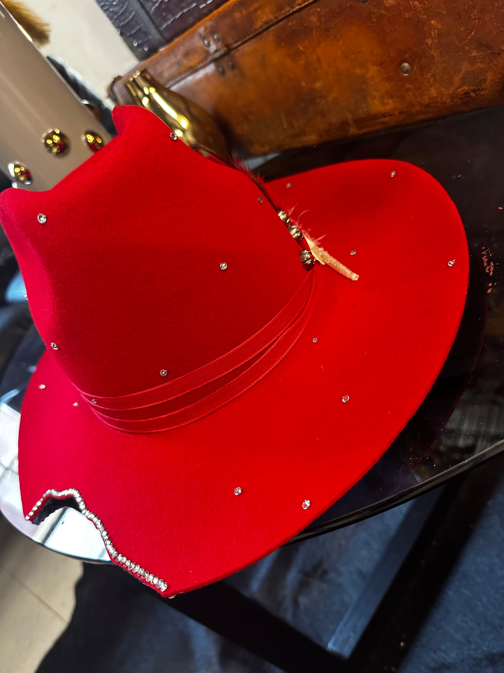 L - Deltuhhh - Fedora Designs