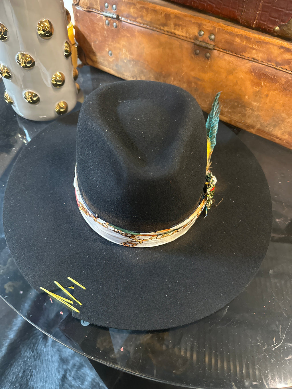 M - Black - yellow - Fedora Designs