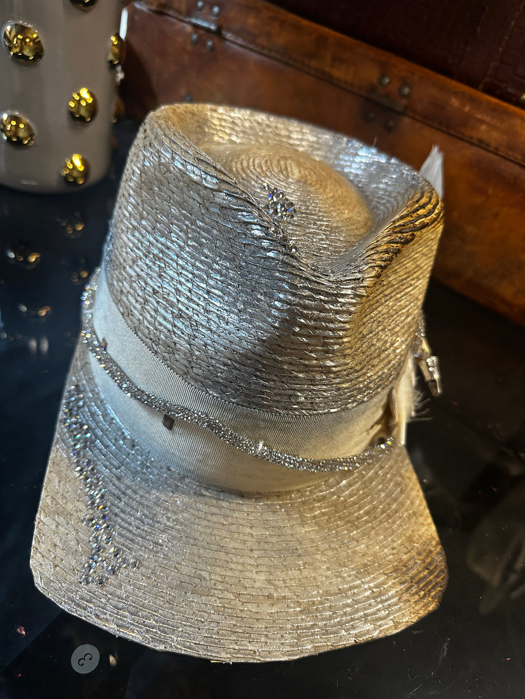 Silver sparkles cap