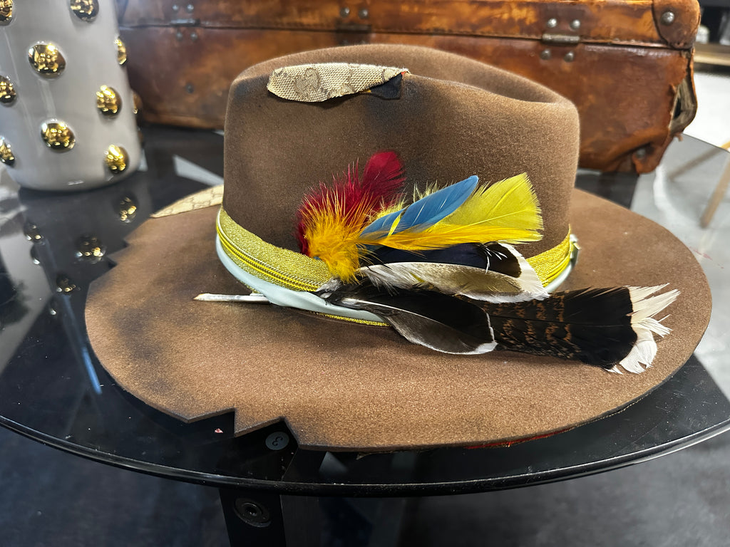 L/XL - Gucci Point - Fedora Designs