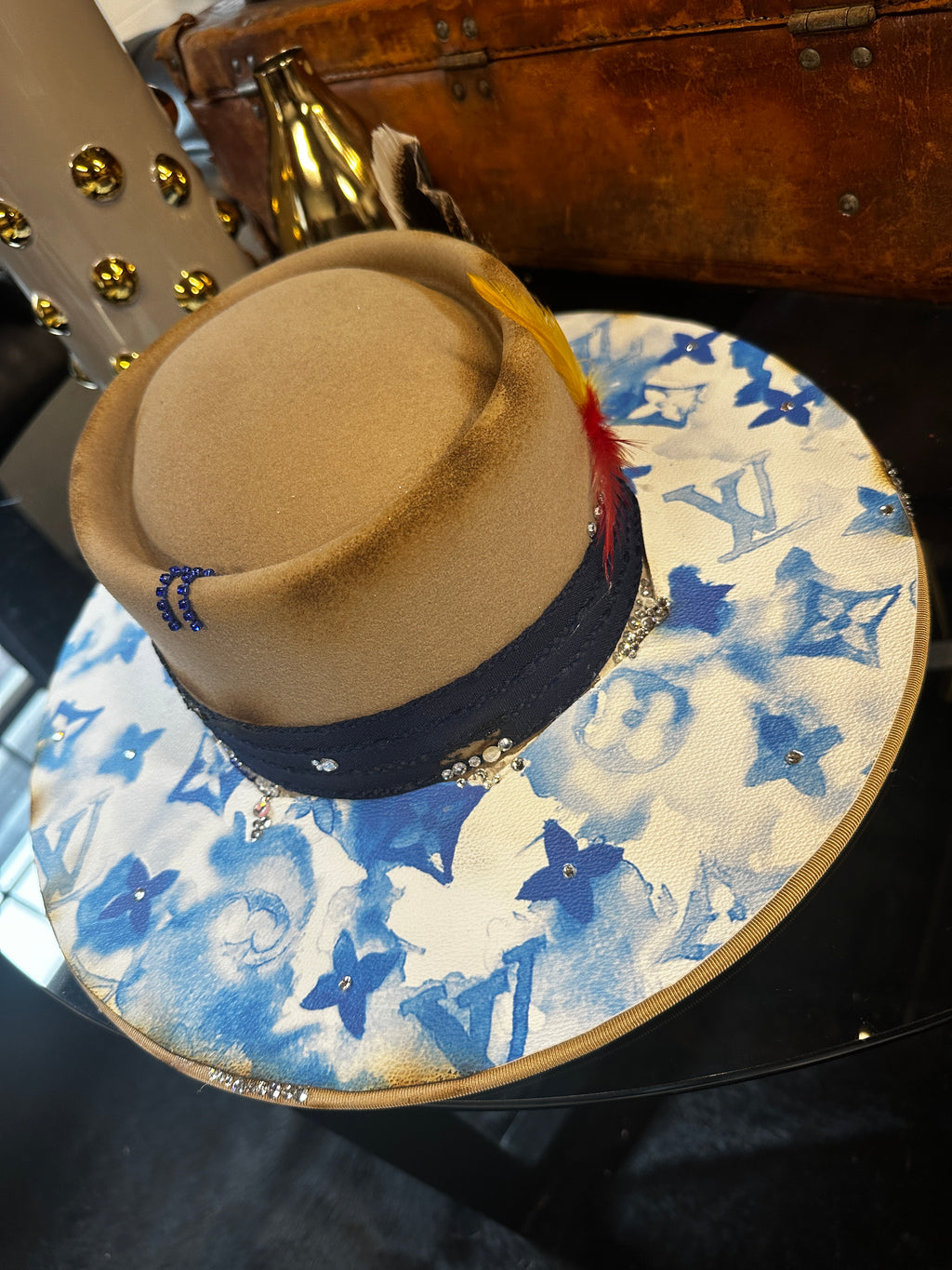 L - LV watermark