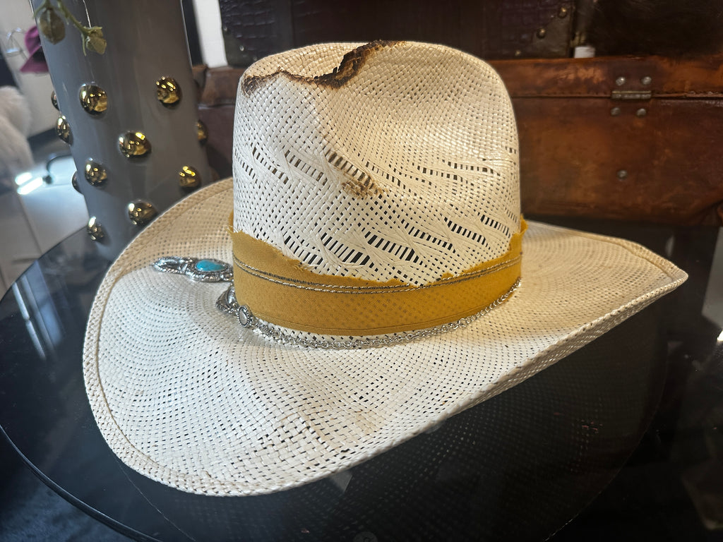 S/M - Straw cowboy