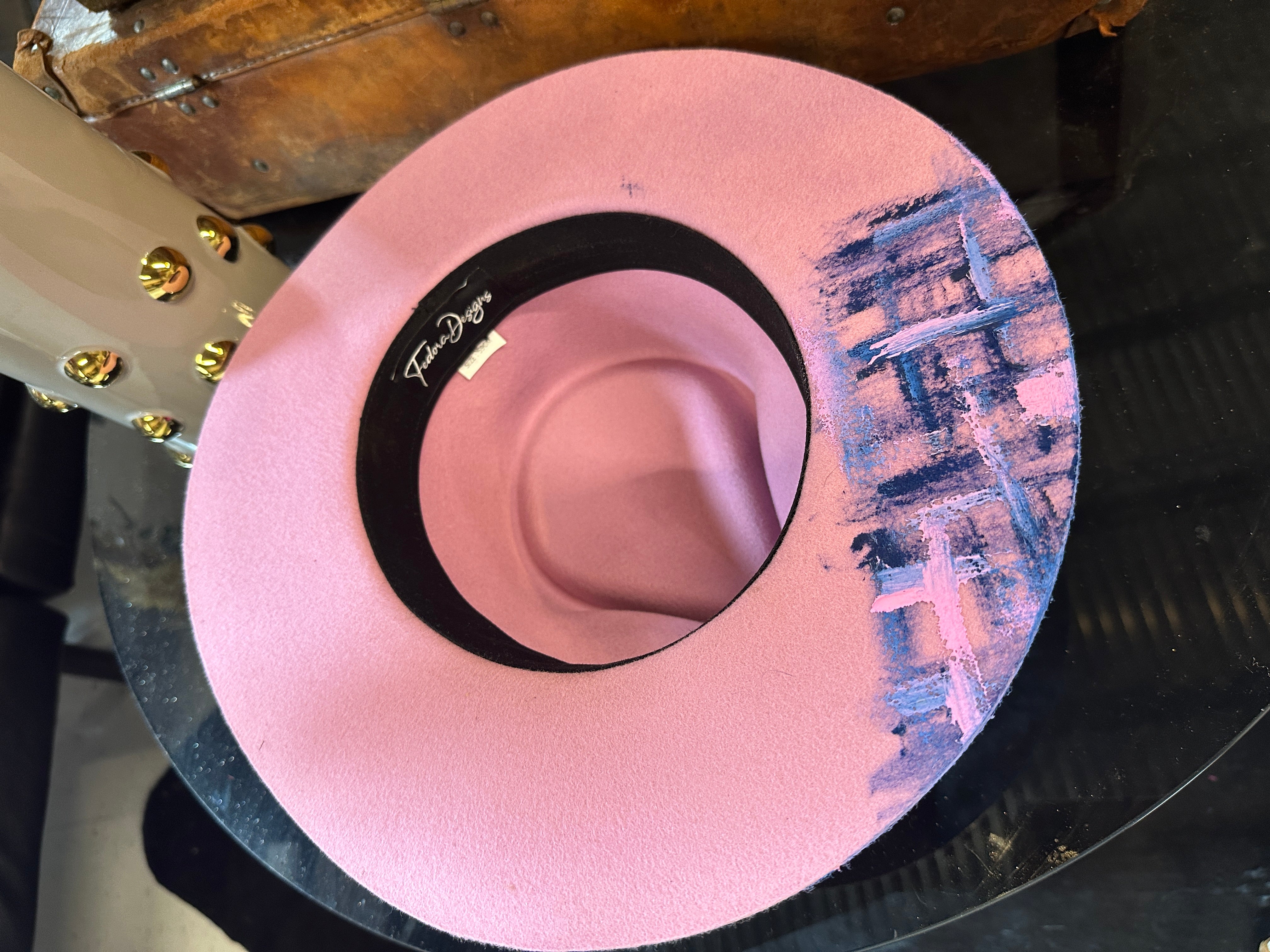 L - Pink flamingo