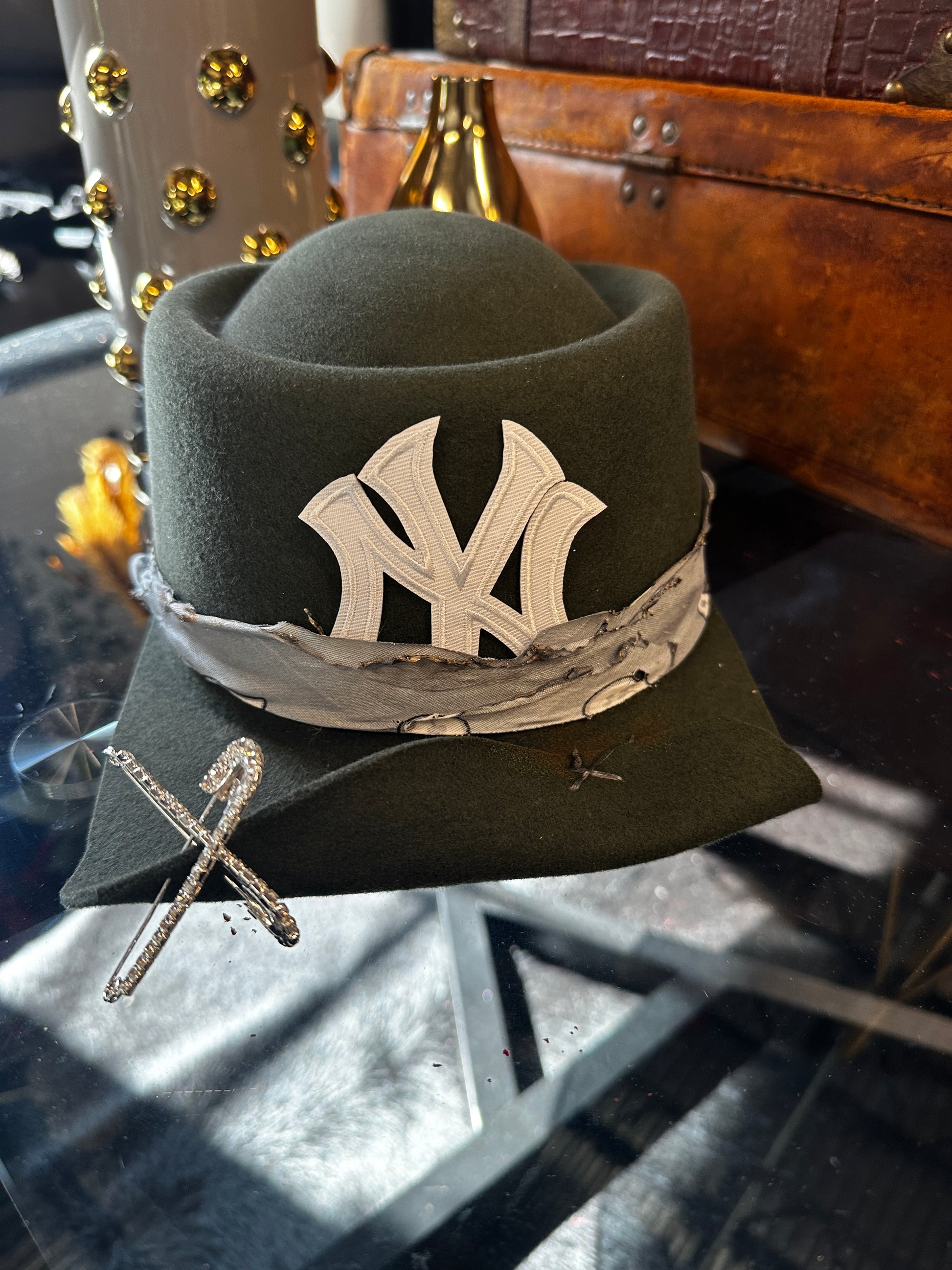 M/L - NY grey cap