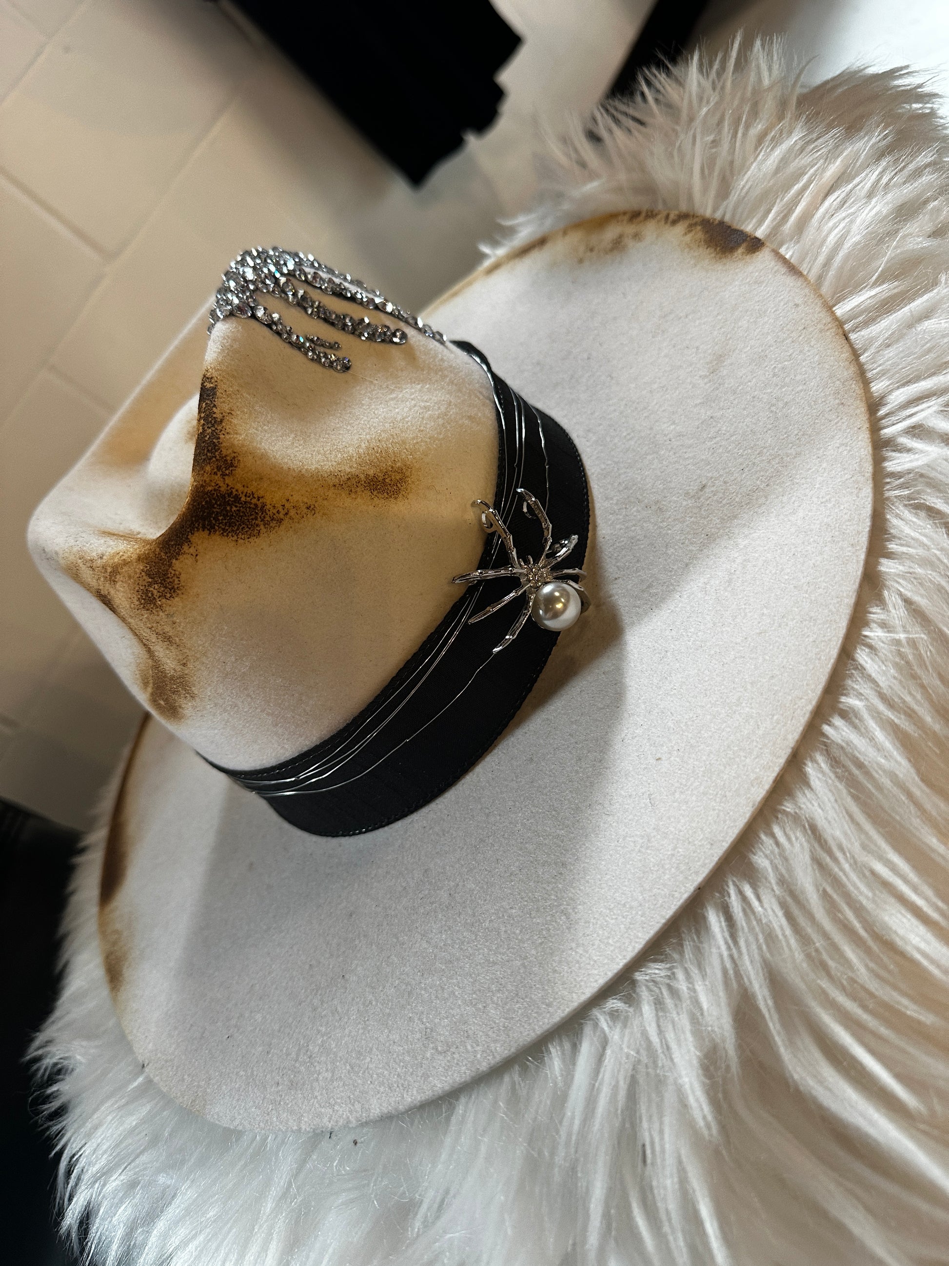 M - White bling