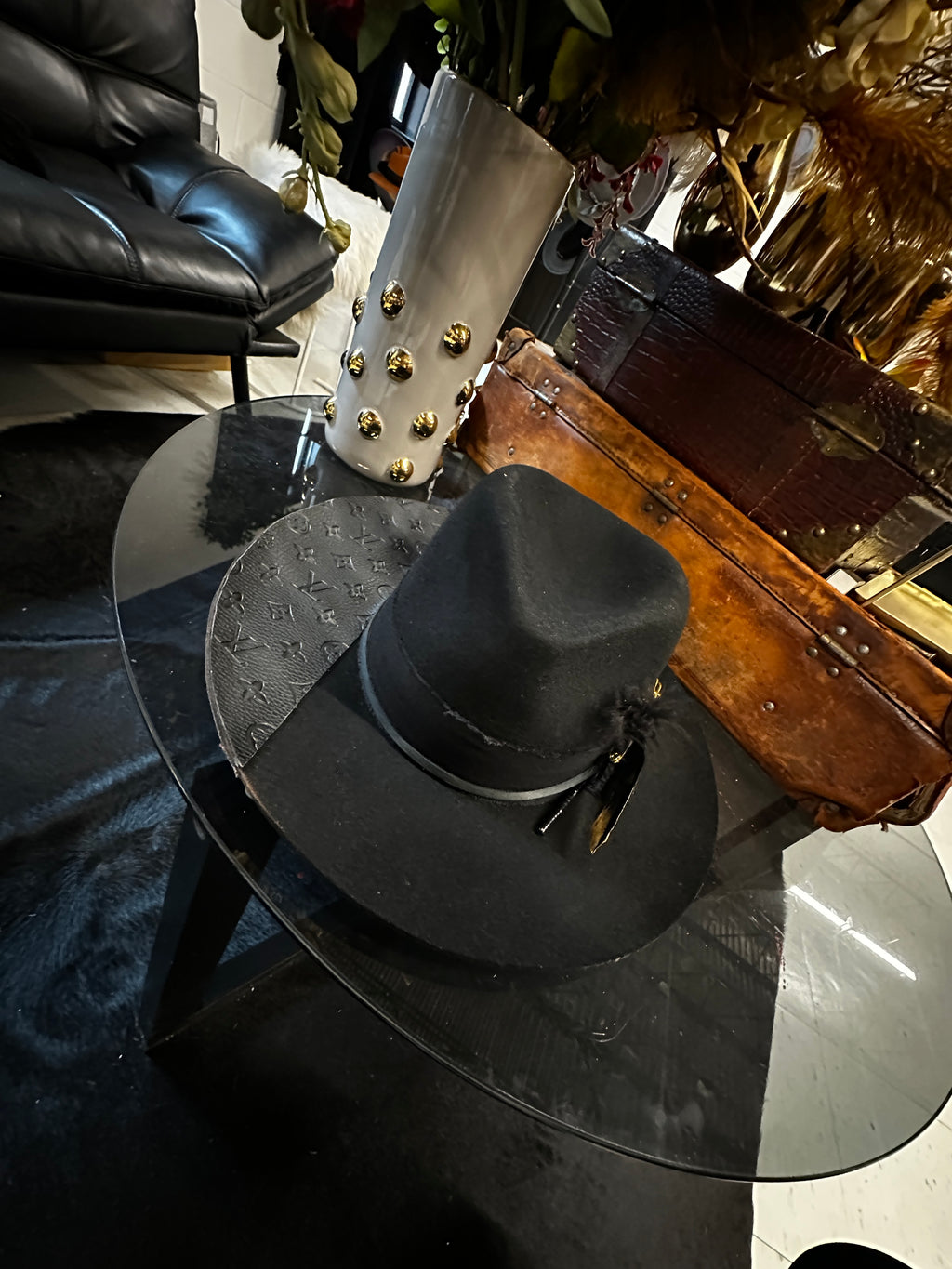 Lou - black hat - Fedora Designs