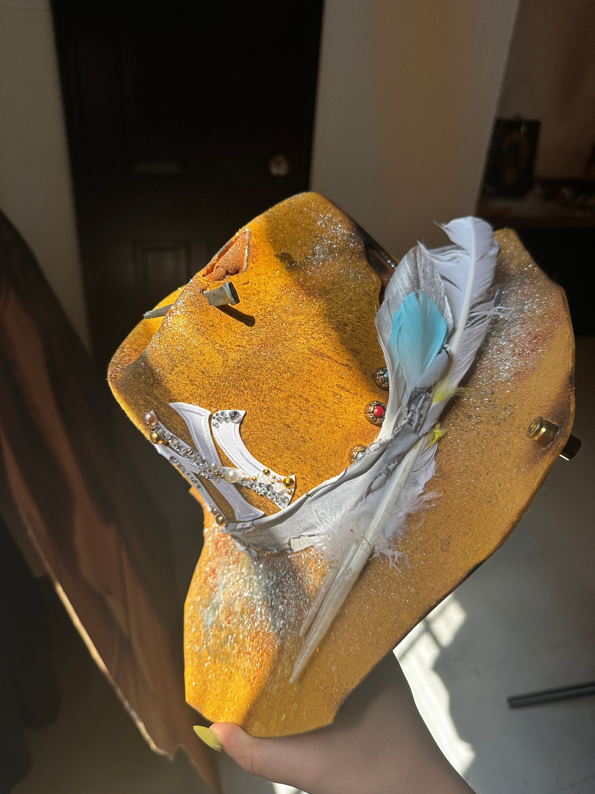 L - Yellow bling