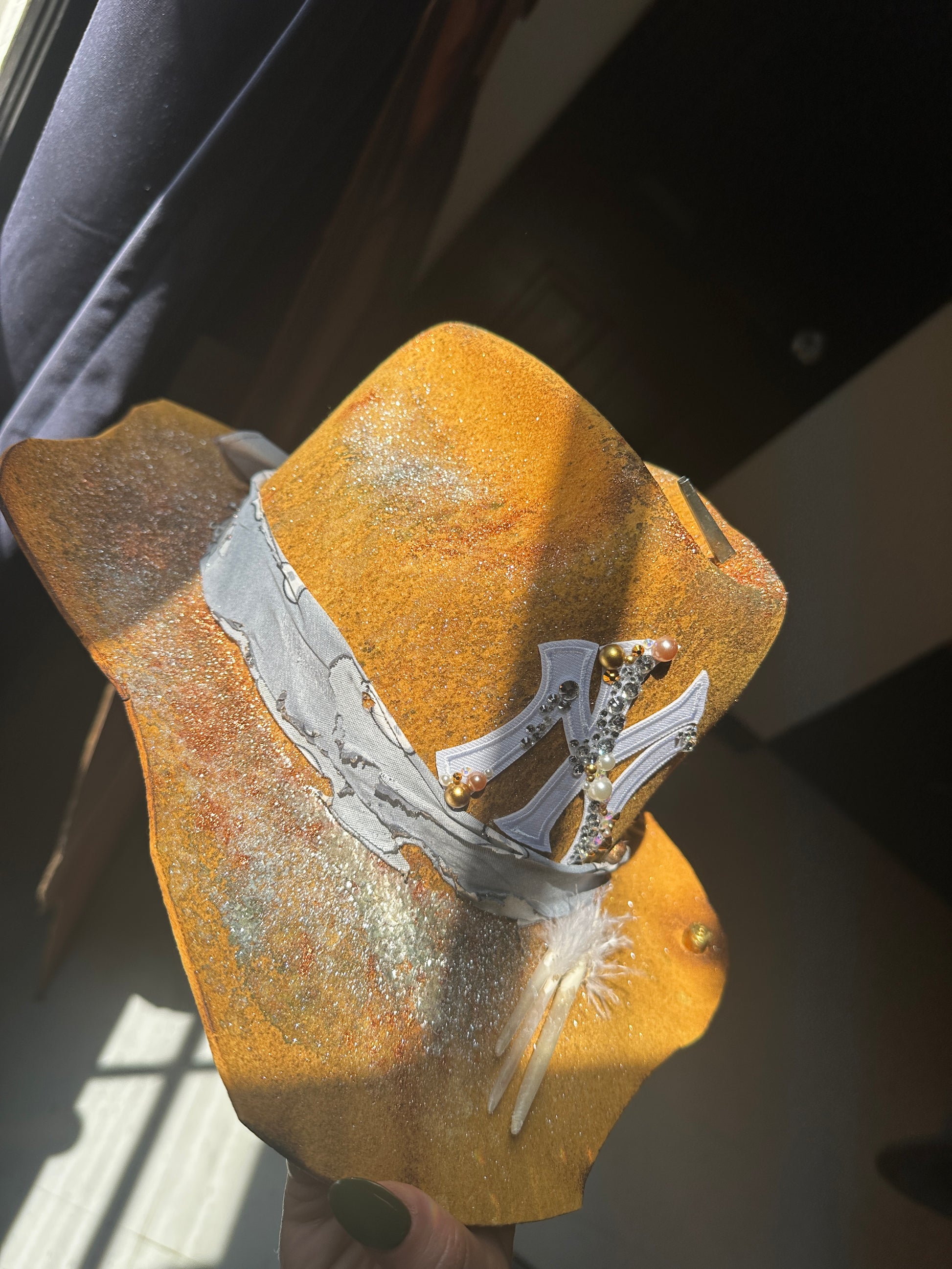 L - Yellow bling