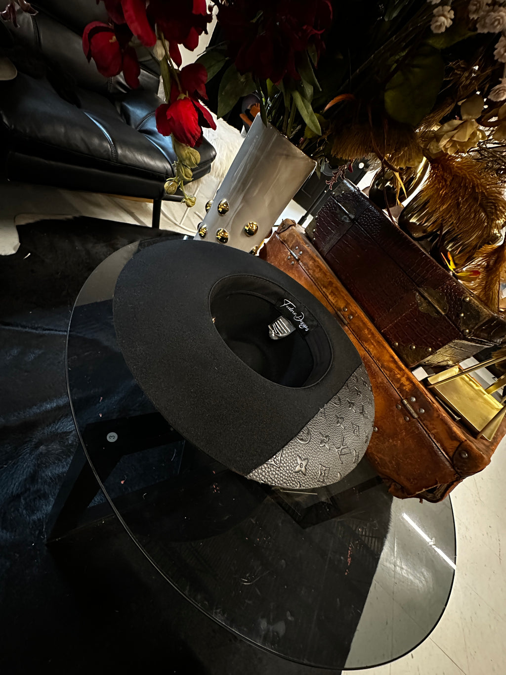 Lou - black hat - Fedora Designs