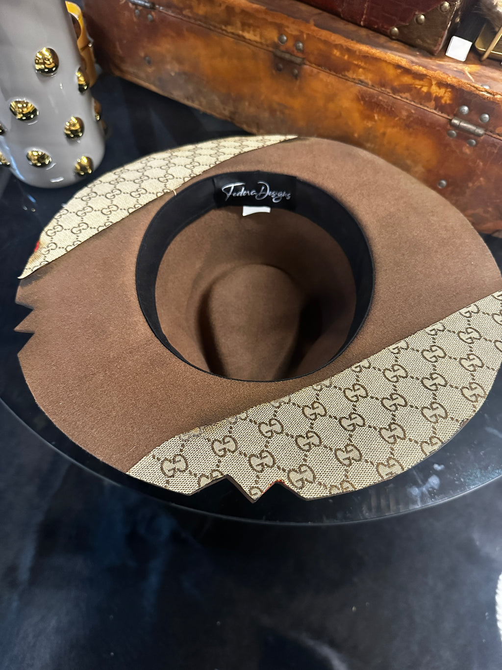 L/XL - Gucci Point - Fedora Designs