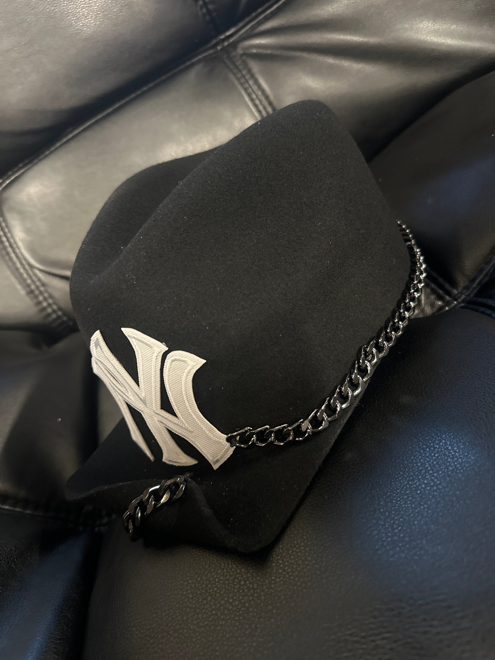 M/L/XL - NY - Fedora Designs