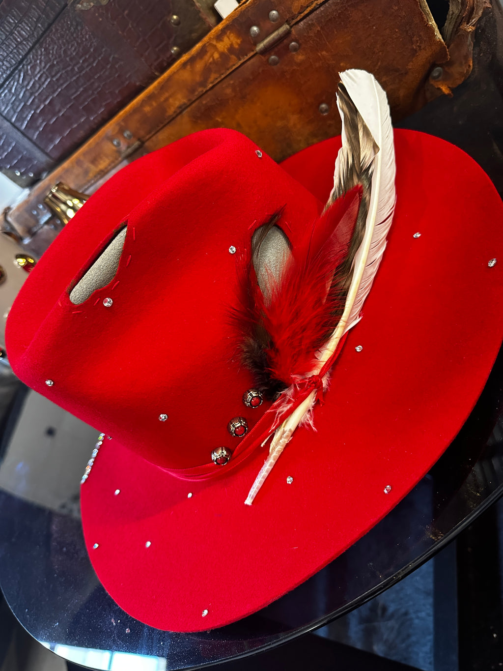 L - Deltuhhh - Fedora Designs