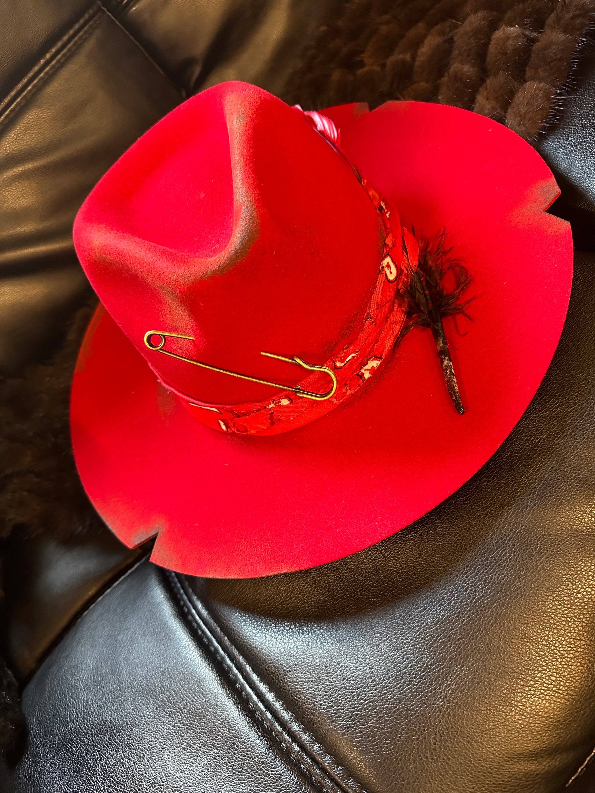 M/L - Red
