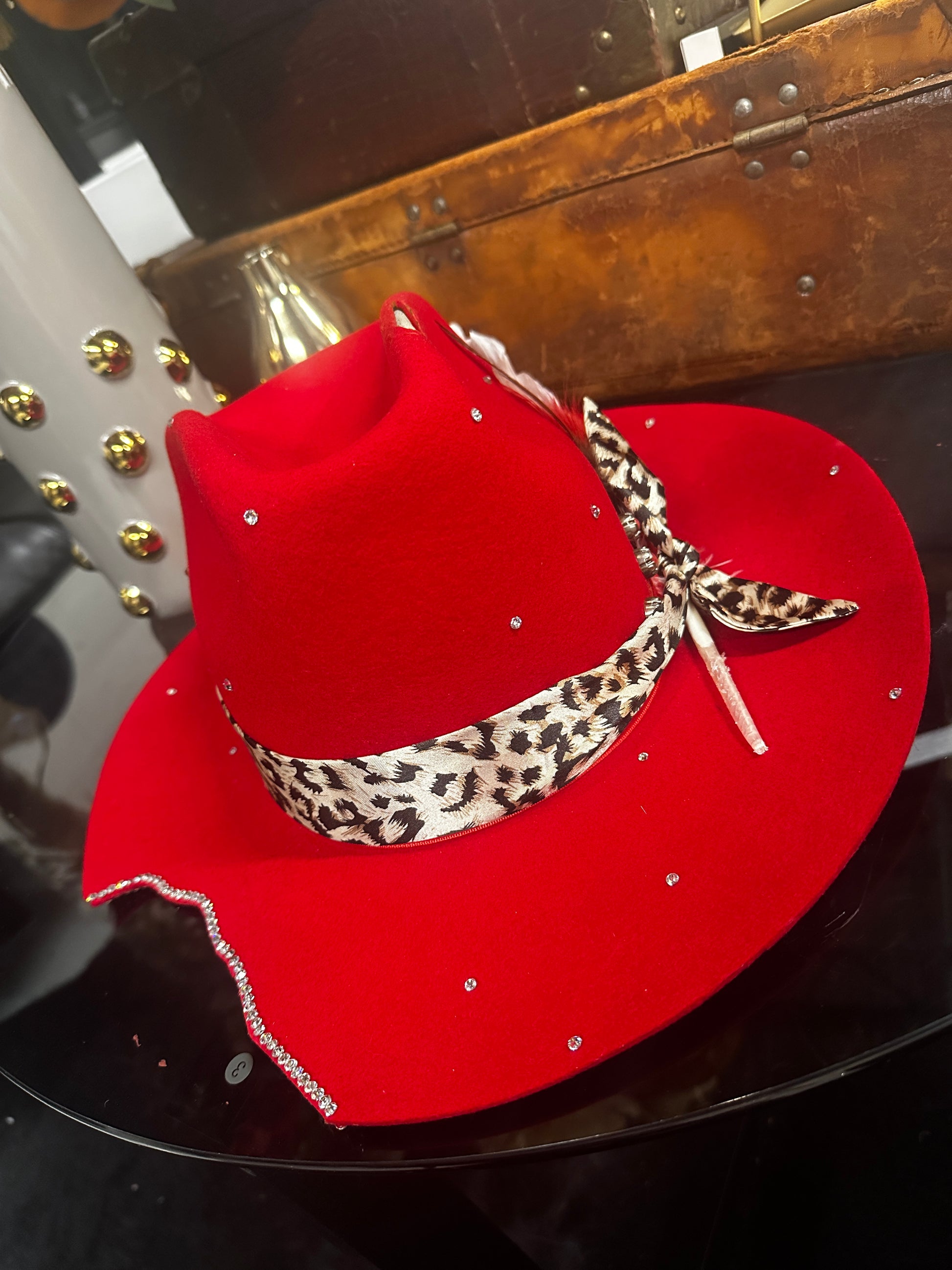 L - Deltuhhh - Fedora Designs