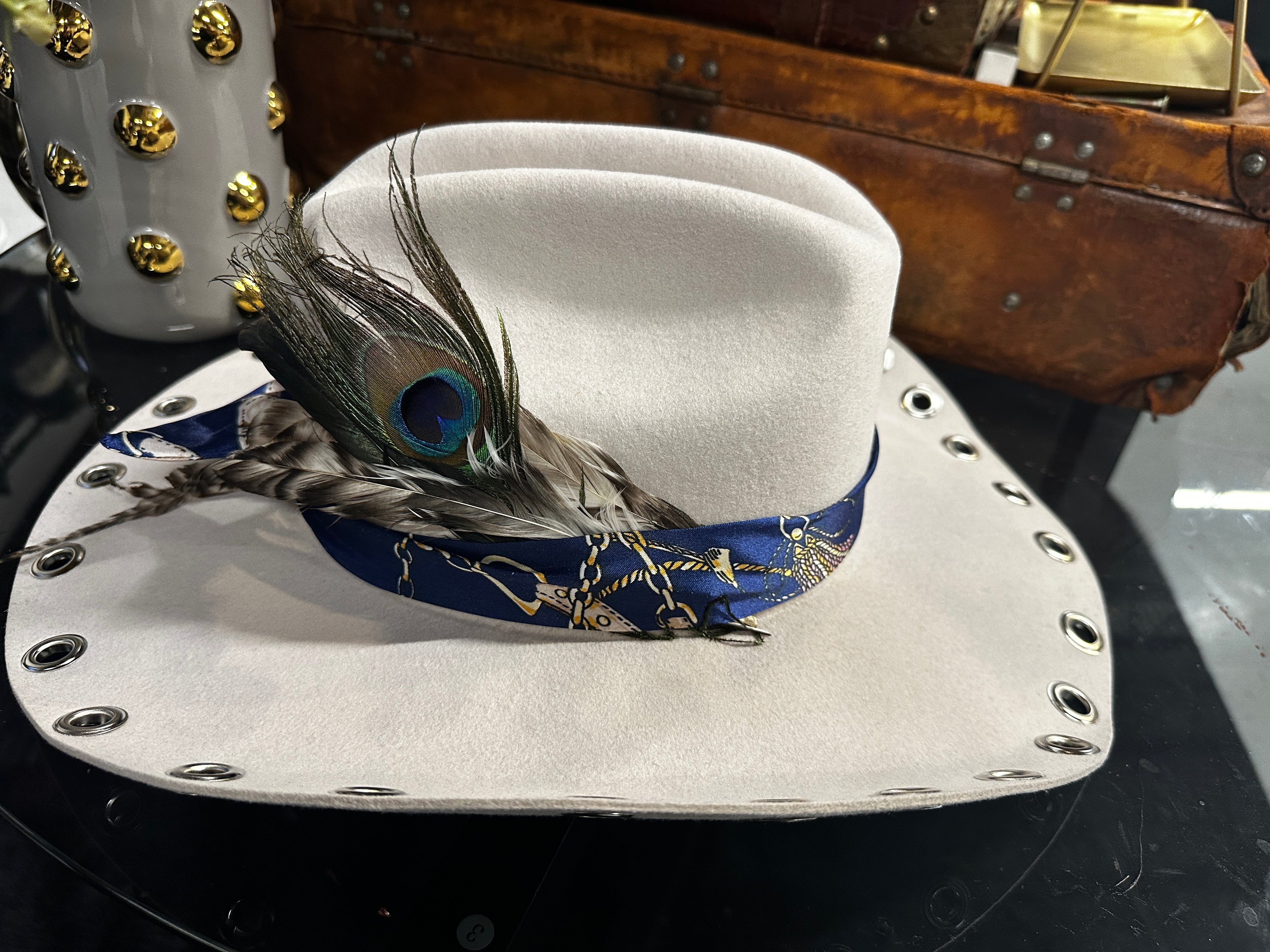L - Cowboy silver - Fedora Designs