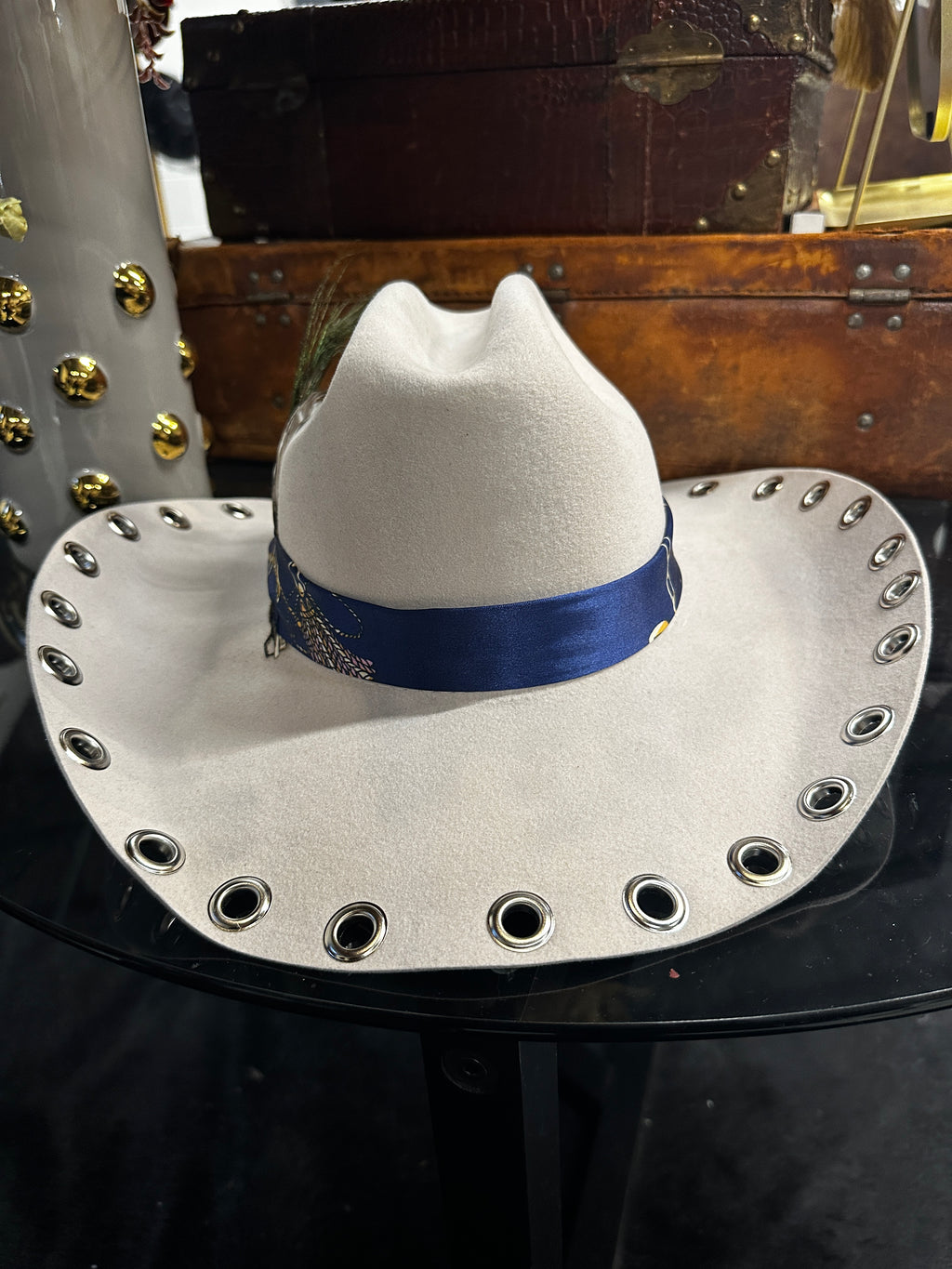 L - Cowboy silver - Fedora Designs