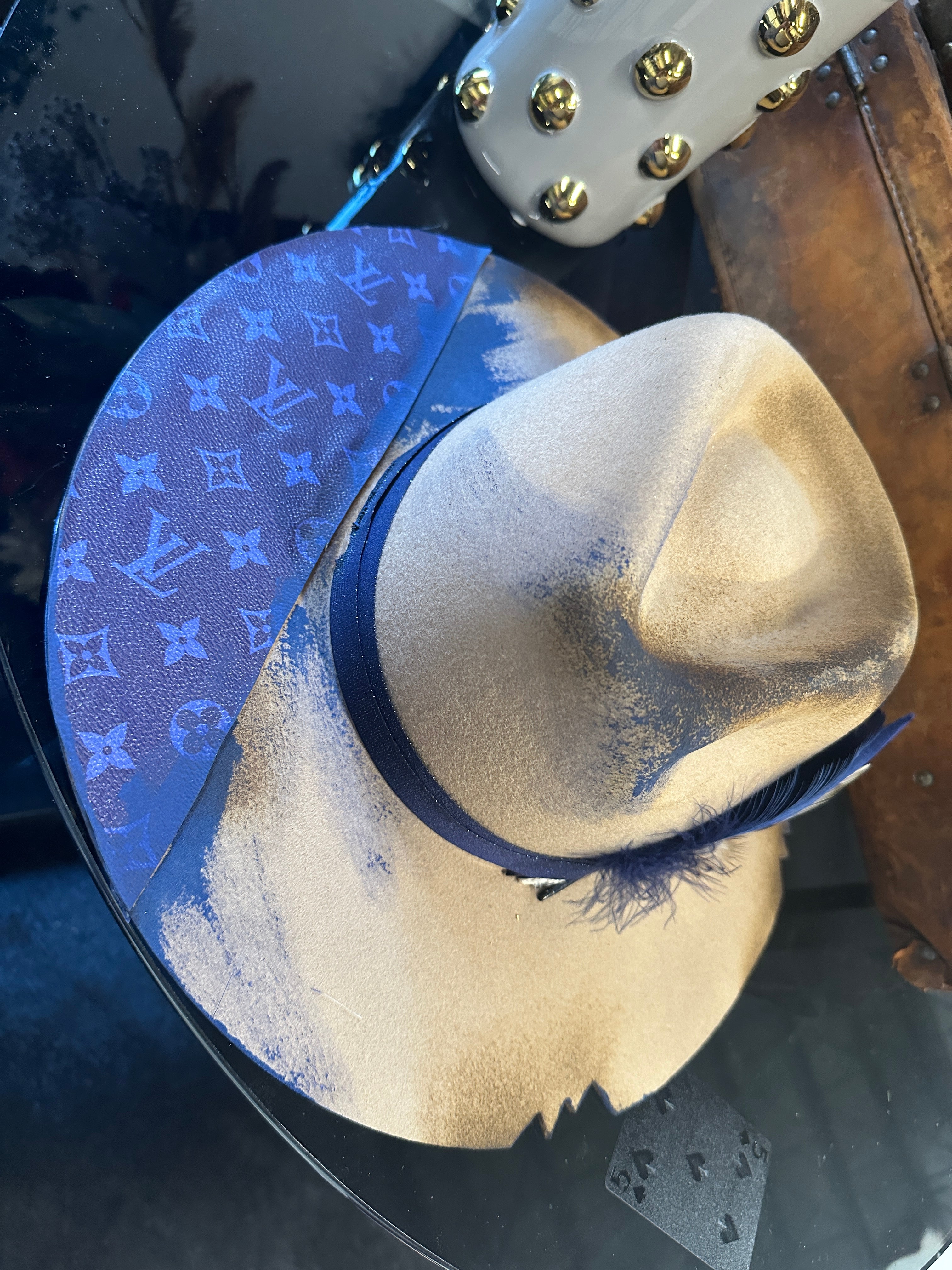 M/L - Tan LV