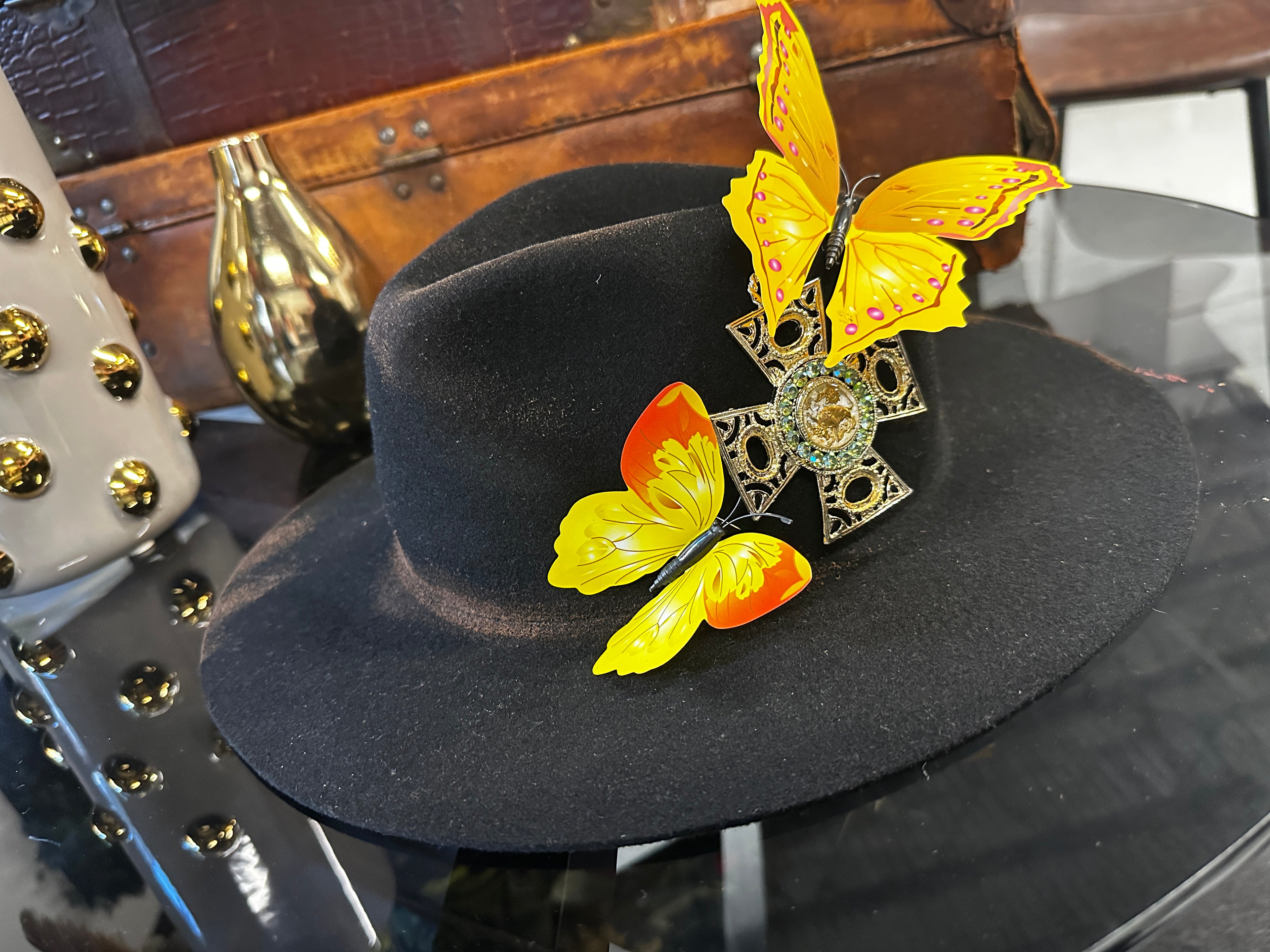 S/M - Black cross - Fedora Designs